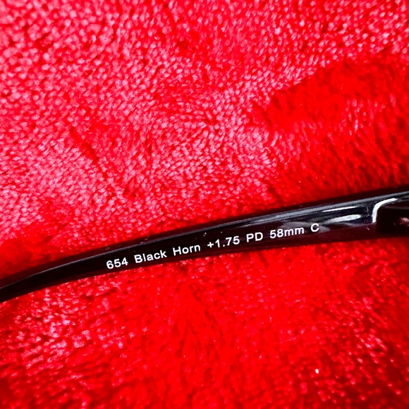 *2* Pairs of Full Lens Reading Glasses +1.75 - Picture 15 of 16